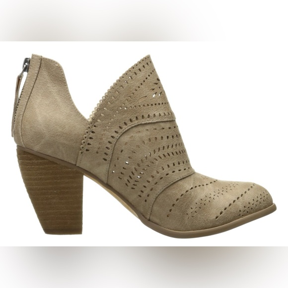 Not Rated Booties size 8  New  no box  never wore - Picture 2 of 14